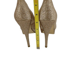 Load image into Gallery viewer, Bakers Women&#39;s Size 7.5 Gold Glitter Stiletto Heels
