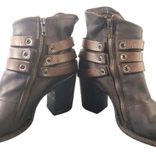 Load image into Gallery viewer, Freebird By Steven Womens Size 7 Blaze Ankle Booties
