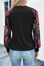 Load image into Gallery viewer, Floral Round Neck Lantern Sleeve Blouse
