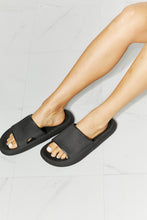Load image into Gallery viewer, MMShoes Arms Around Me Open Toe Slide in Black
