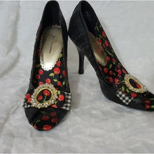 Load image into Gallery viewer, Chinese Laundry Black Peep Toe Heels Size 8
