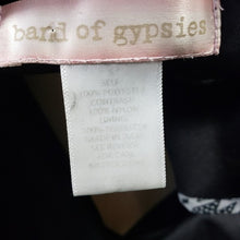 Load image into Gallery viewer, Band Of Gypsies Summer Dress Size Small
