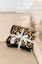Load image into Gallery viewer, Cuddley Leopard Decorative Throw Blanket
