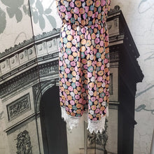 Load image into Gallery viewer, Primi Daisy Print Dress Size Medium
