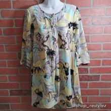 Load image into Gallery viewer, Anthropologie Fig And Flower Long Tunic Top Size M

