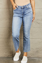 Load image into Gallery viewer, BAYEAS Mid Rise Cropped Slim Jeans
